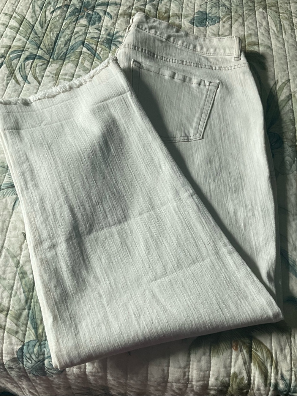 NWOT LOGO Boyfriend Jeans